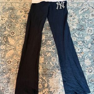 Victoria's Secret/Pink flared leggings Pants- navy and white with Silver Logo